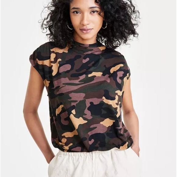 Bar III multicolored camo pattern crew neck muscle tee - Picture 1 of 7